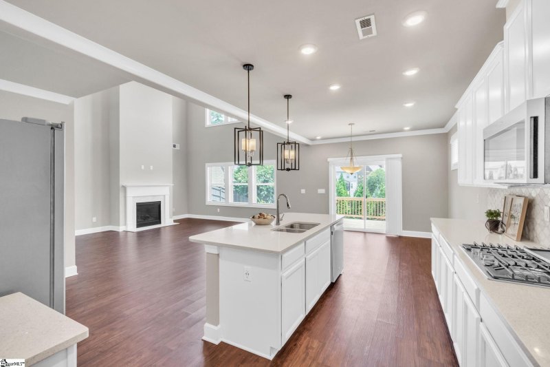 Property image 5 at 302 Placid Forest Court, Simpsonville, SC 29681