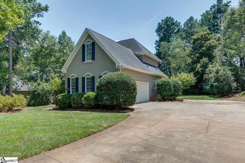 Property image 2 at 129 Bluestone Court, Easley, SC 26942