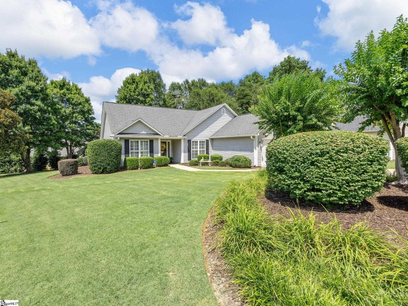 Property image 2 at 10 Pheasant Ridge Drive, Taylors, SC 29687