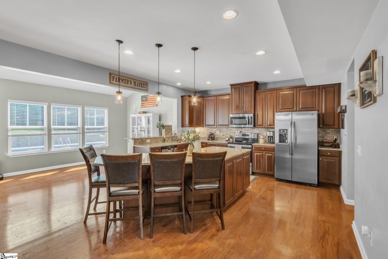 Property image 3 at 112 Belshire Drive, Greer, SC 29650