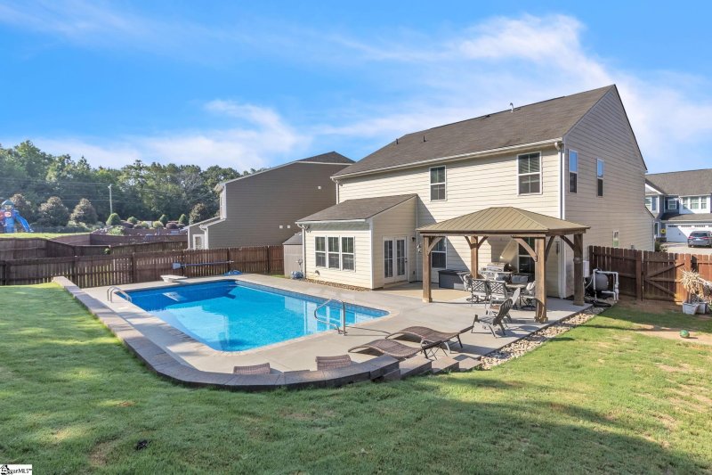 Property image 4 at 112 Belshire Drive, Greer, SC 29650