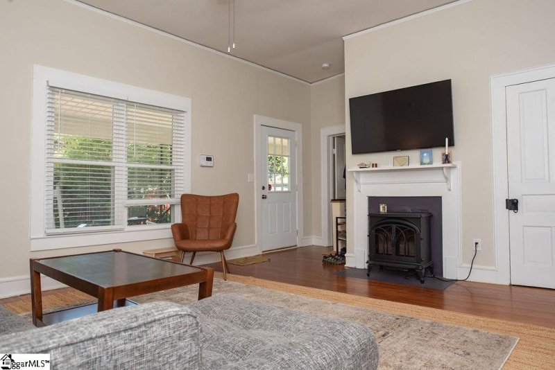 Property image 4 at 34 2nd Street, Greenville, SC 29611