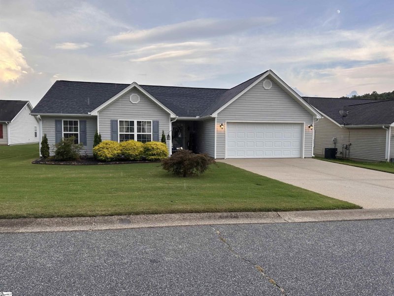 Property image 2 at 412 Fairbanks Court, Lyman, SC 29365