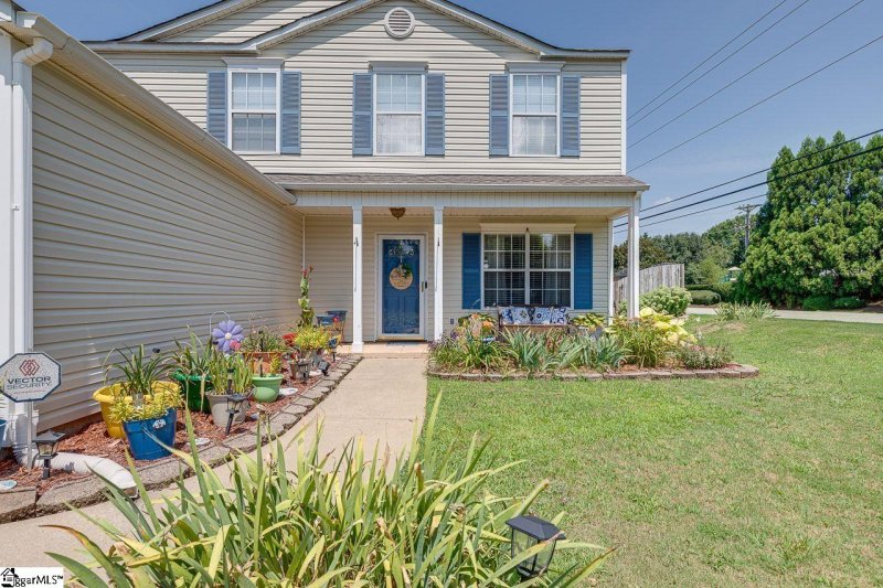 Property image 2 at 2 Granary Drive, Simpsonville, SC 29681