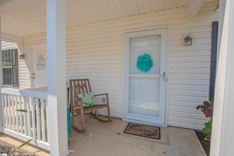 Property image 4 at 10 Hammett Grove Lane, Greer, SC 29650