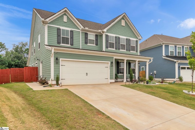 Property image 2 at 552 Backacre Court, Greer, SC 29651