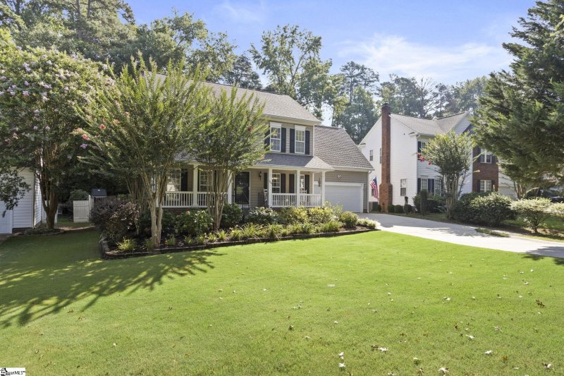 Property image 3 at 300 Windsong Drive, Greenville, SC 29615