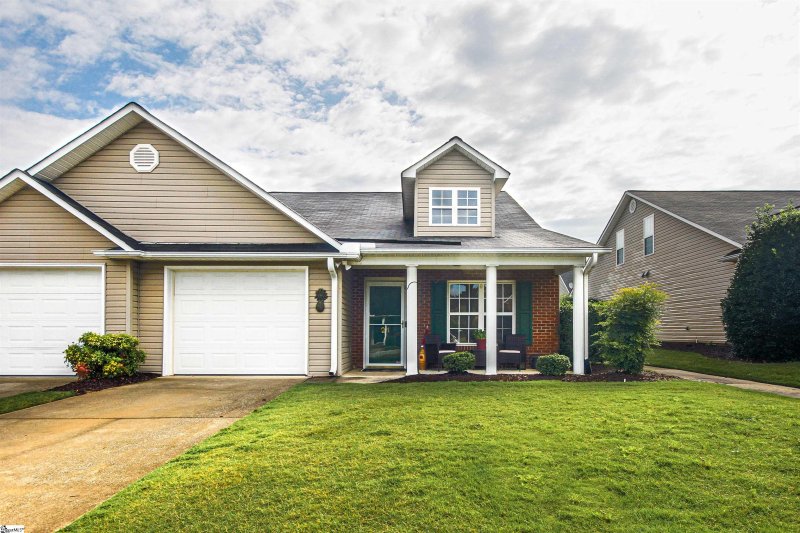 21 Magnolia Crest Drive