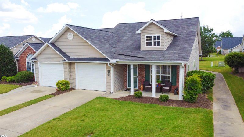 Property image 3 at 21 Magnolia Crest Drive, Simpsonville, SC 29681