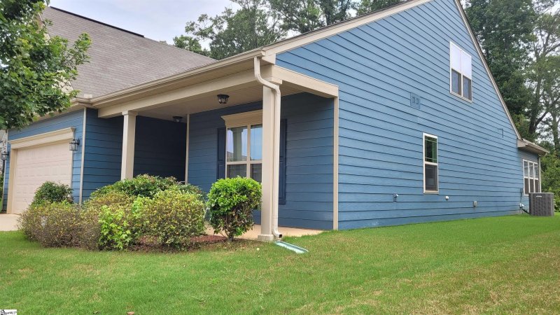 Property image 2 at 203 Nearmeadows Way, Simpsonville, SC 29681