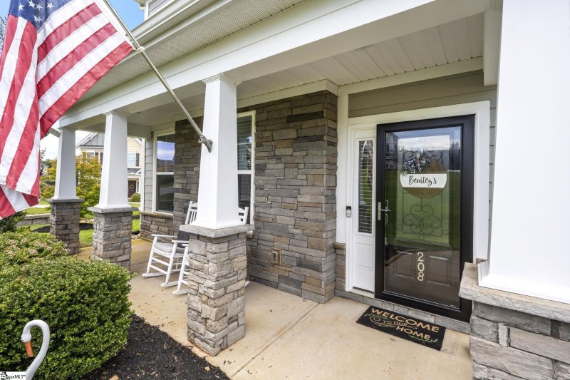 Property image 4 at 208 N Harvest Moon Way, Easley, SC 29642
