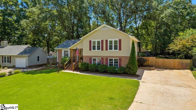 Property image 3 at 212 Manassas Drive, Simpsonville, SC 29681