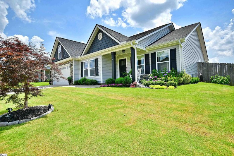 Property image 2 at 1101 Rosabella Lane, Greer, SC 29651