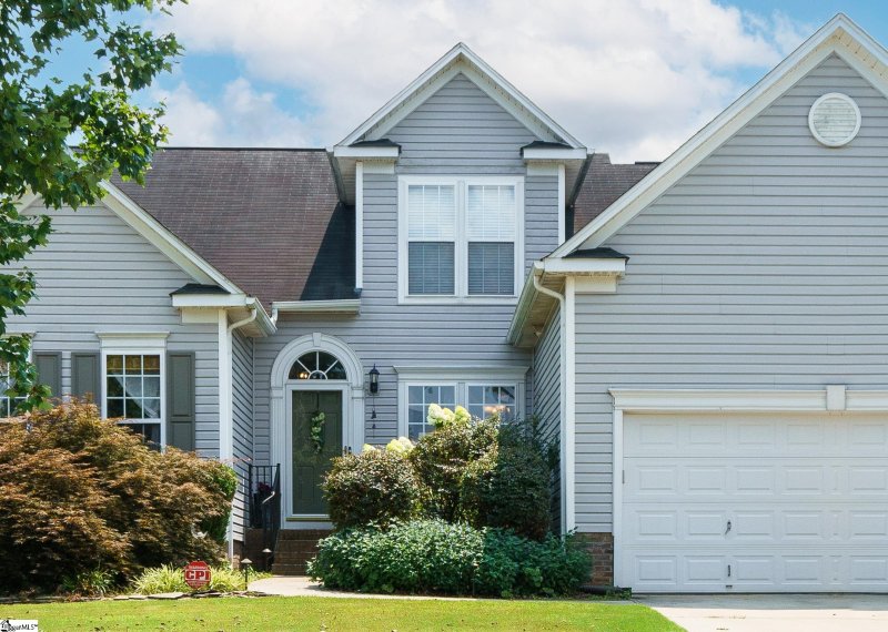 Property image 2 at 10 Waters Reach Lane, Simpsonville, SC 29681