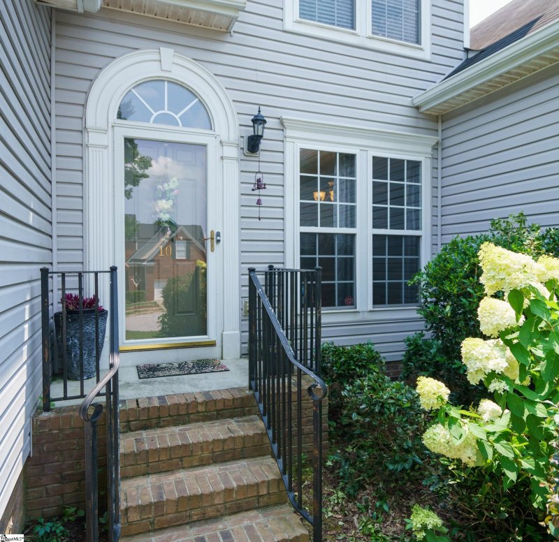 Property image 3 at 10 Waters Reach Lane, Simpsonville, SC 29681