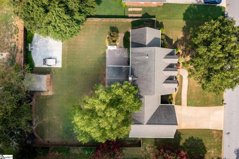 Property image 3 at 109 Chenoweth Drive, Simpsonville, SC 29681