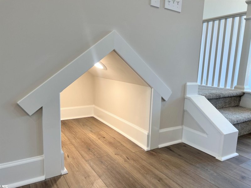 Property image 5 at 112 Callen Drive, Greenville, SC 29607