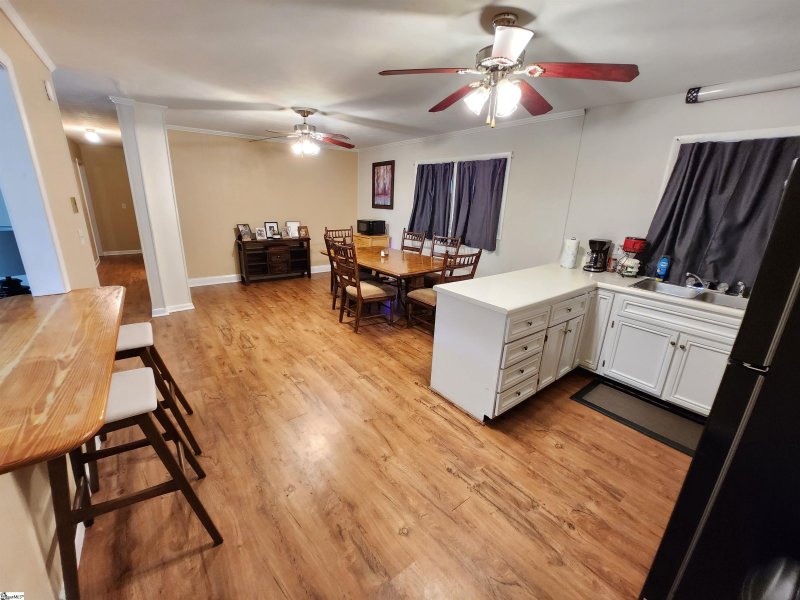 Property image 5 at 208 Elm Avenue, Anderson, SC 29625