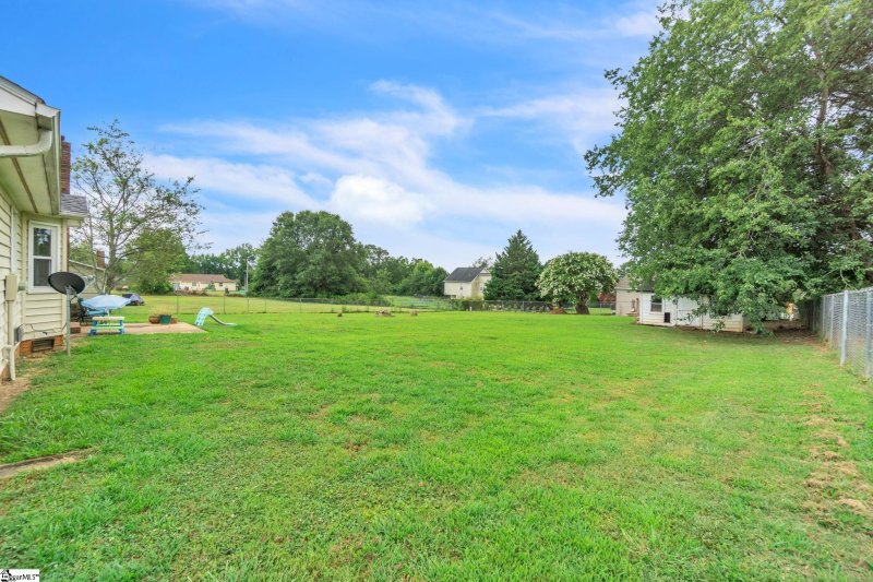 Property image 2 at 105 Cauthen Court, Moore, SC 29369