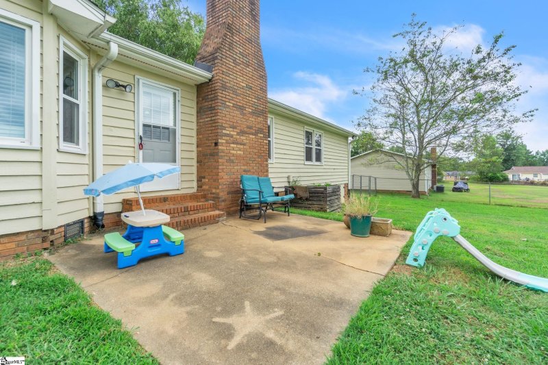 Property image 3 at 105 Cauthen Court, Moore, SC 29369