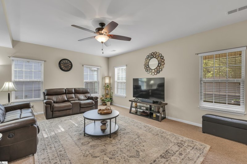 Property image 5 of 463 Shoreline Boulevard in Glen Lake, Boiling Springs, SC 29316