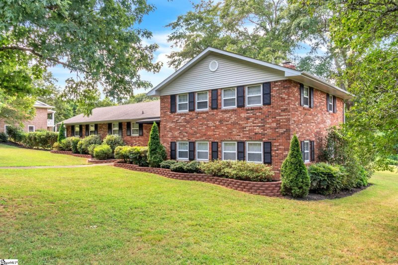 Property image 3 at 5 Saluda Road, Williamston, SC 29697-9538