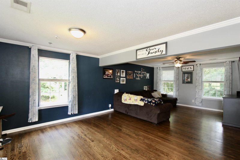 Property image 4 at 198 Spring Street, Duncan, SC 29334