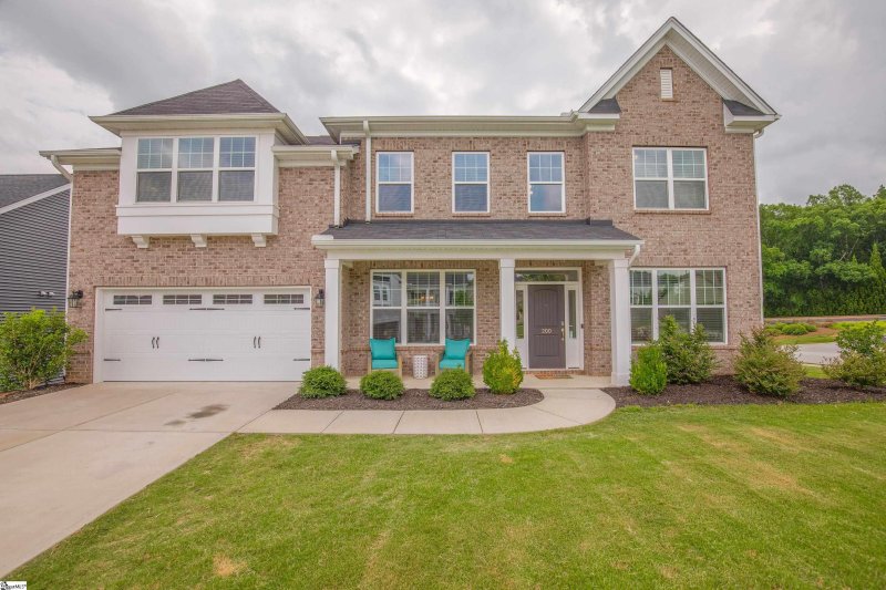 200 Gordanvale Street