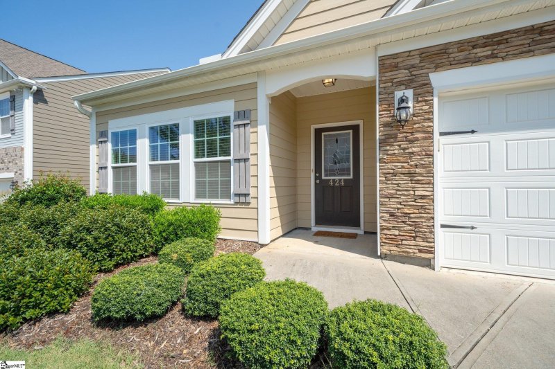 Property image 4 at 424 Graypointe Drive, Greer, SC 29650