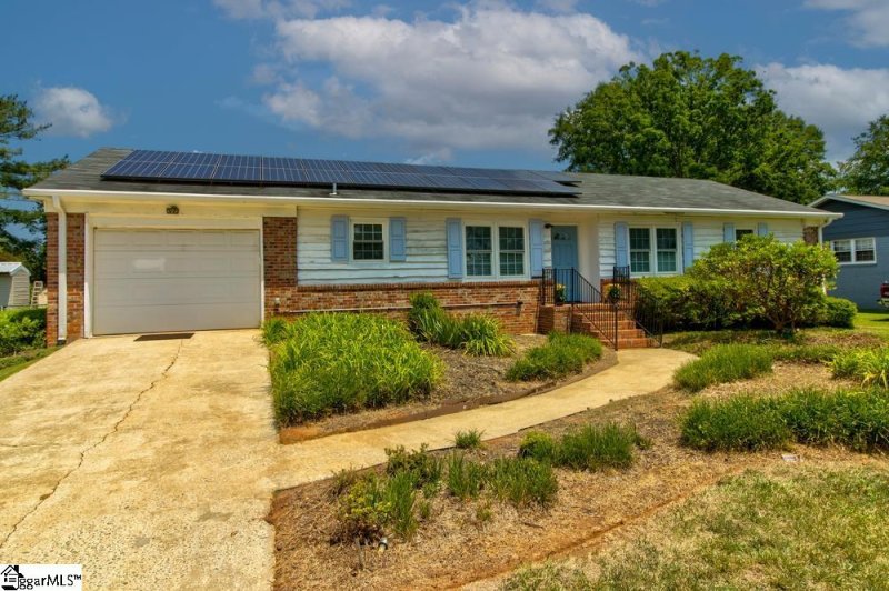 Property image 4 at 507 Berea Forest Circle, Greenville, SC 29617