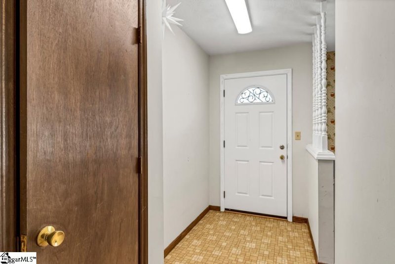 Property image 5 at 507 Berea Forest Circle, Greenville, SC 29617