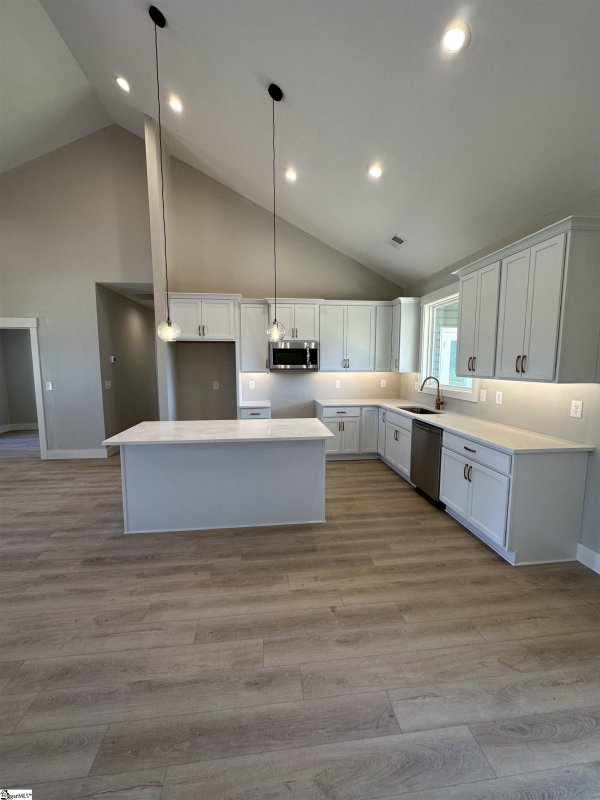 Property image 3 at 391 Terra Plains Drive, Greer, SC 29651