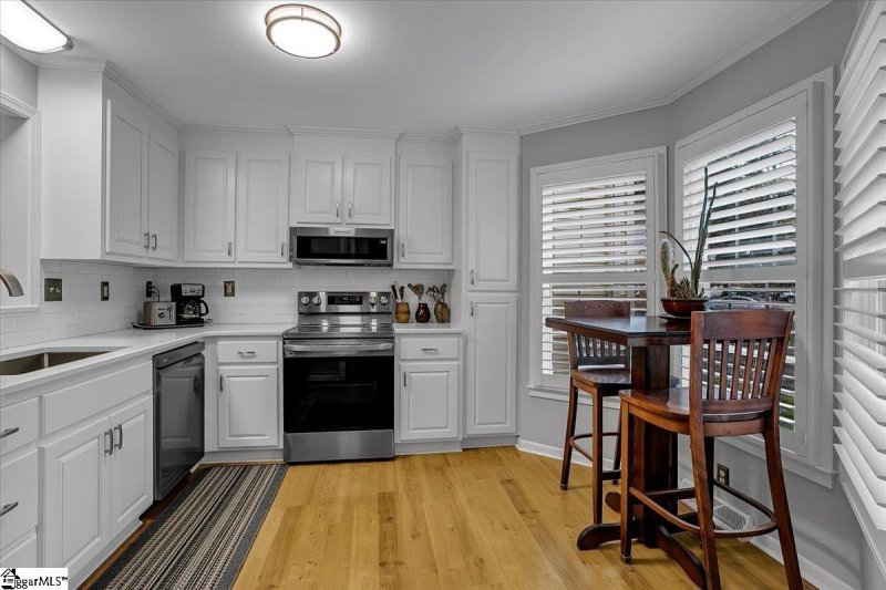 Property image 3 at 328 Angie Drive, Taylors, SC 29687