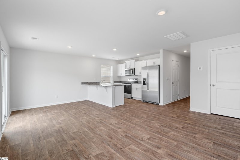 Property image 4 at 1112 S Norwhich Lane, Spartanburg, SC 29301