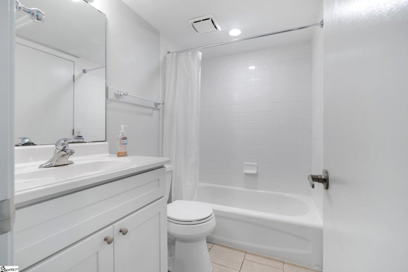 Property image 5 at 925 Cleveland Street, Greenville, SC 29601