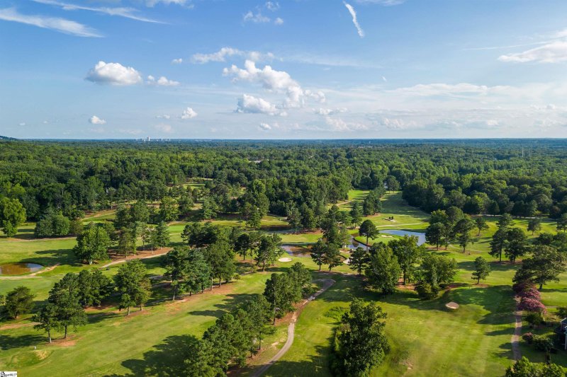 Property image 2 at 134 Club View Drive, Greenville, SC 29609