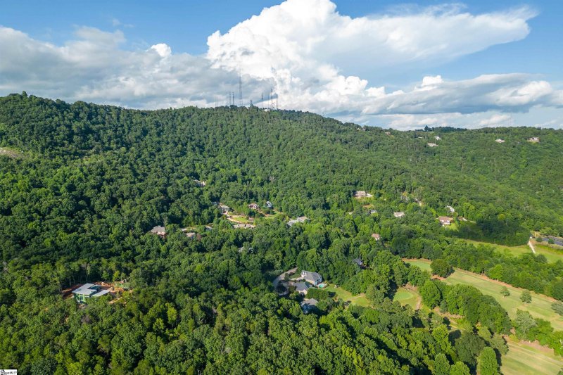 Property image 3 at 134 Club View Drive, Greenville, SC 29609