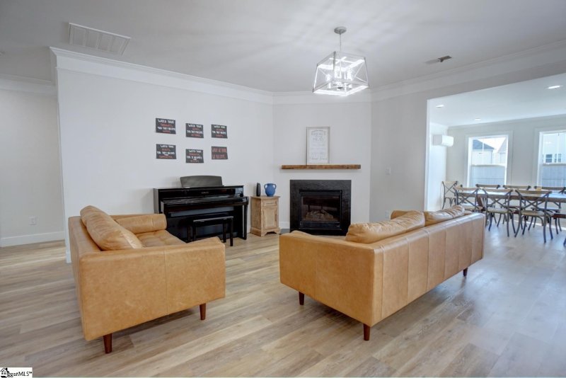 Property image 4 at 126 Willowbottom Drive, Greer, SC 29651