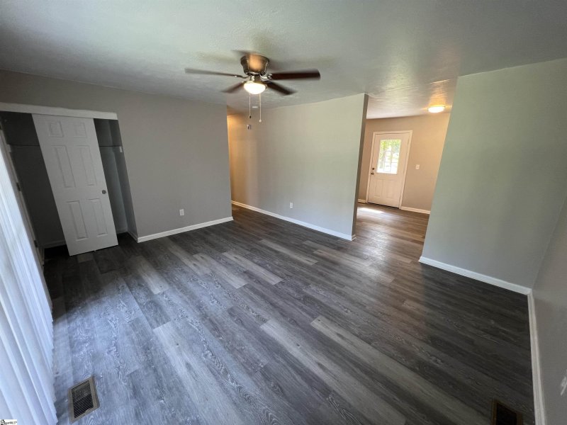 Property image 3 at 103 Yorktown Drive, Fountain Inn, SC 29644