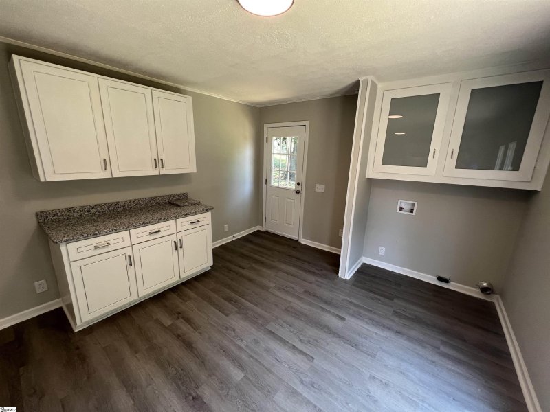 Property image 4 at 102 Derwood Circle, Greenville, SC 29617