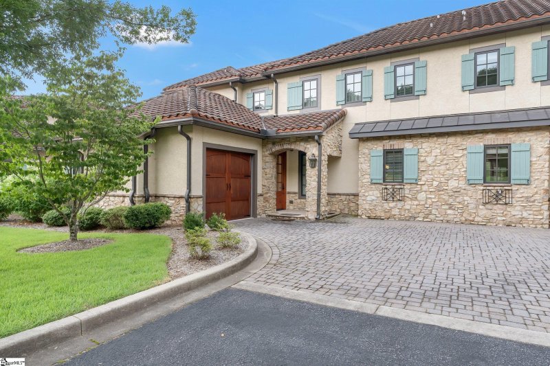 Property image 2 at 326 Imperia Court, Travelers Rest, SC 29690