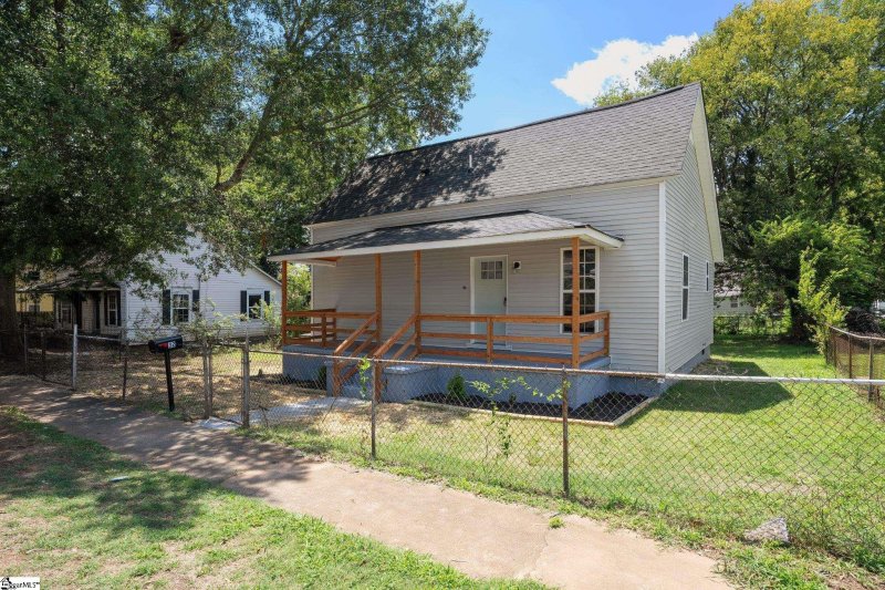 Property image 4 at 32 5th Avenue, Greenville, SC 29609