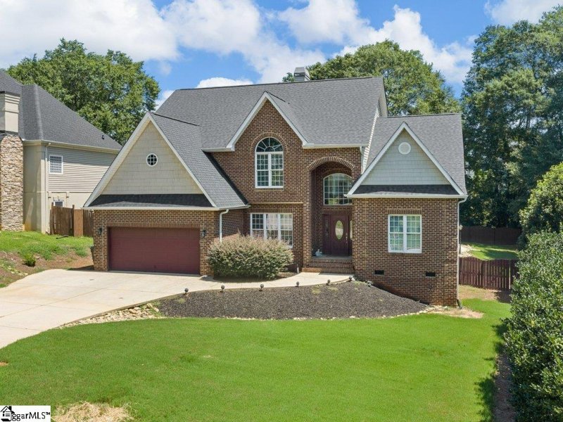 Property image 2 at 301 Chetsworth Lane, Greenville, SC 29607