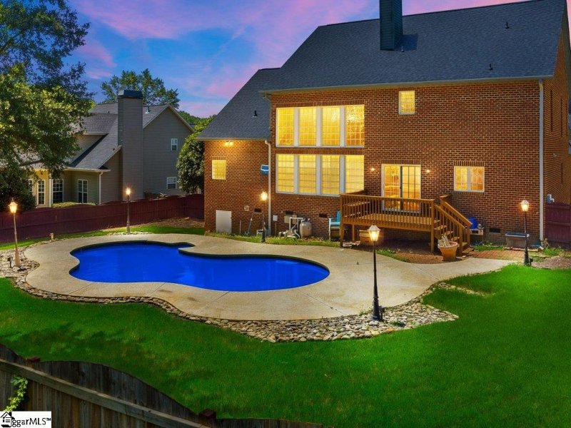 Property image 3 at 301 Chetsworth Lane, Greenville, SC 29607