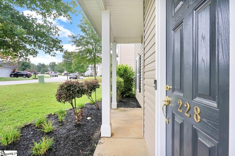 Property image 4 at 228 Garfield Lane, Simpsonville, SC 29681