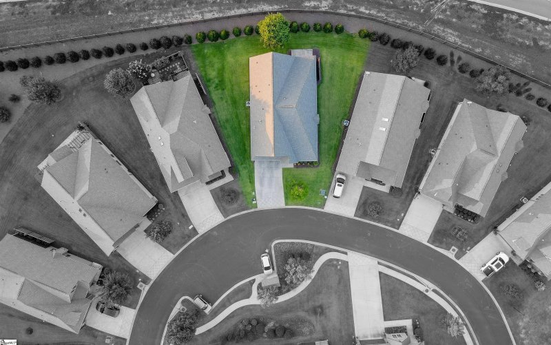 Property image 2 at 52 Vinton Court, Greer, SC 29651