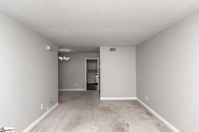 Property image 4 at 501 Edwards Road, Greenville, SC 29615