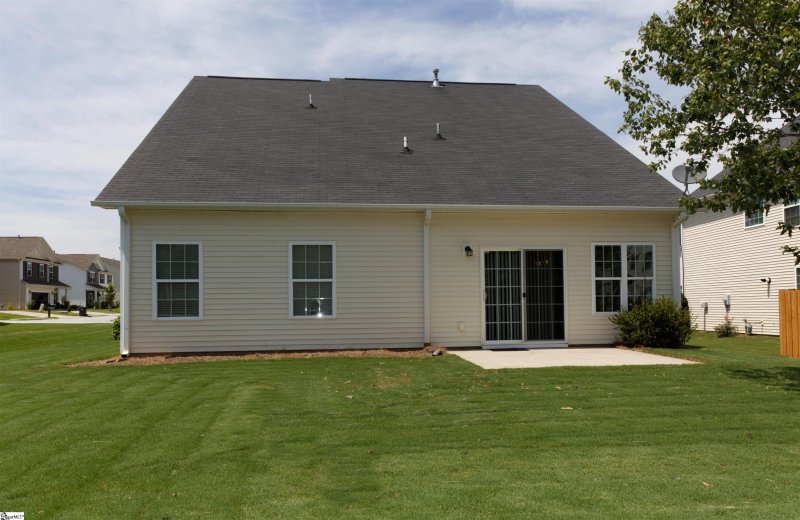 Property image 3 at 400 Stonebury Drive, Simpsonville, SC 29680