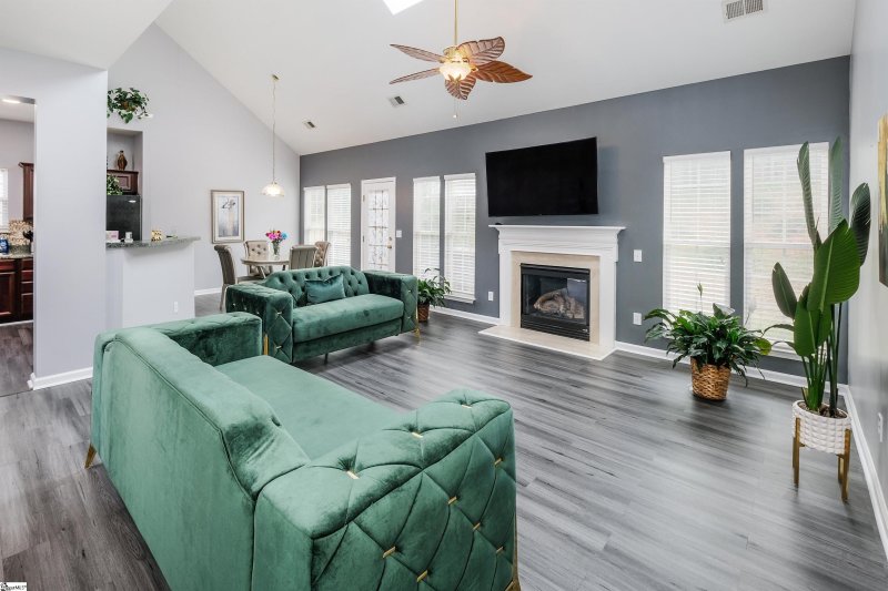 Property image 3 at 3 Bellows Falls Drive, Greer, SC 29650