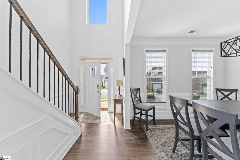 Property image 3 at 428 Raleighwood Lane, Simpsonville, SC 29681